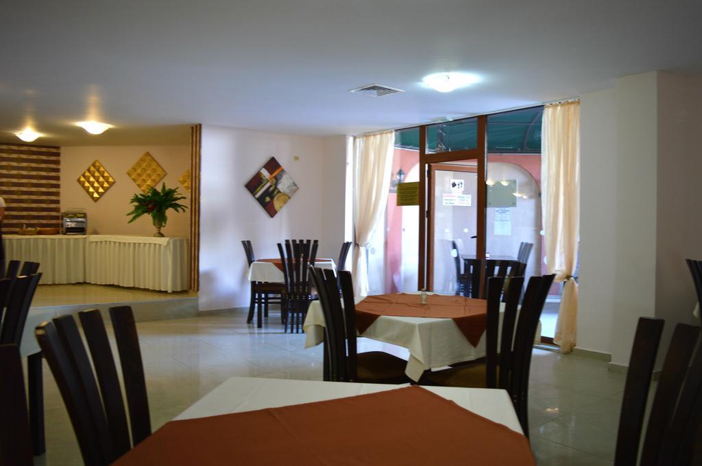 South Beach Hotel - New Management And Free Beach Access Tsarevo Exterior foto