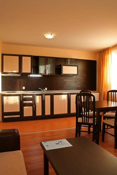 South Beach Hotel - New Management And Free Beach Access Tsarevo Exterior foto
