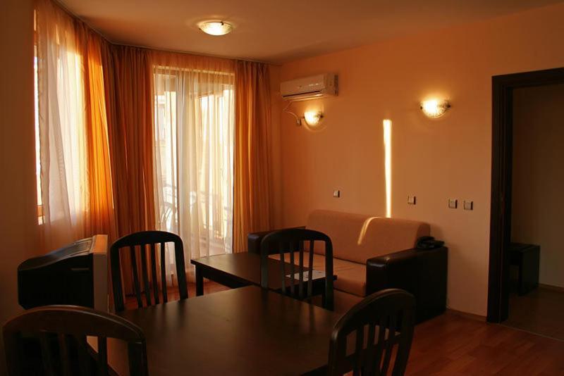 South Beach Hotel - New Management And Free Beach Access Tsarevo Exterior foto